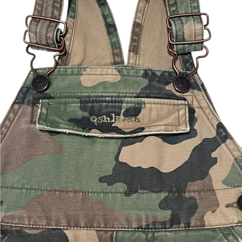 OshKosh b'gosh Vestbak Camo Cargo Overalls 18 Months Snap Leg Distressed Army